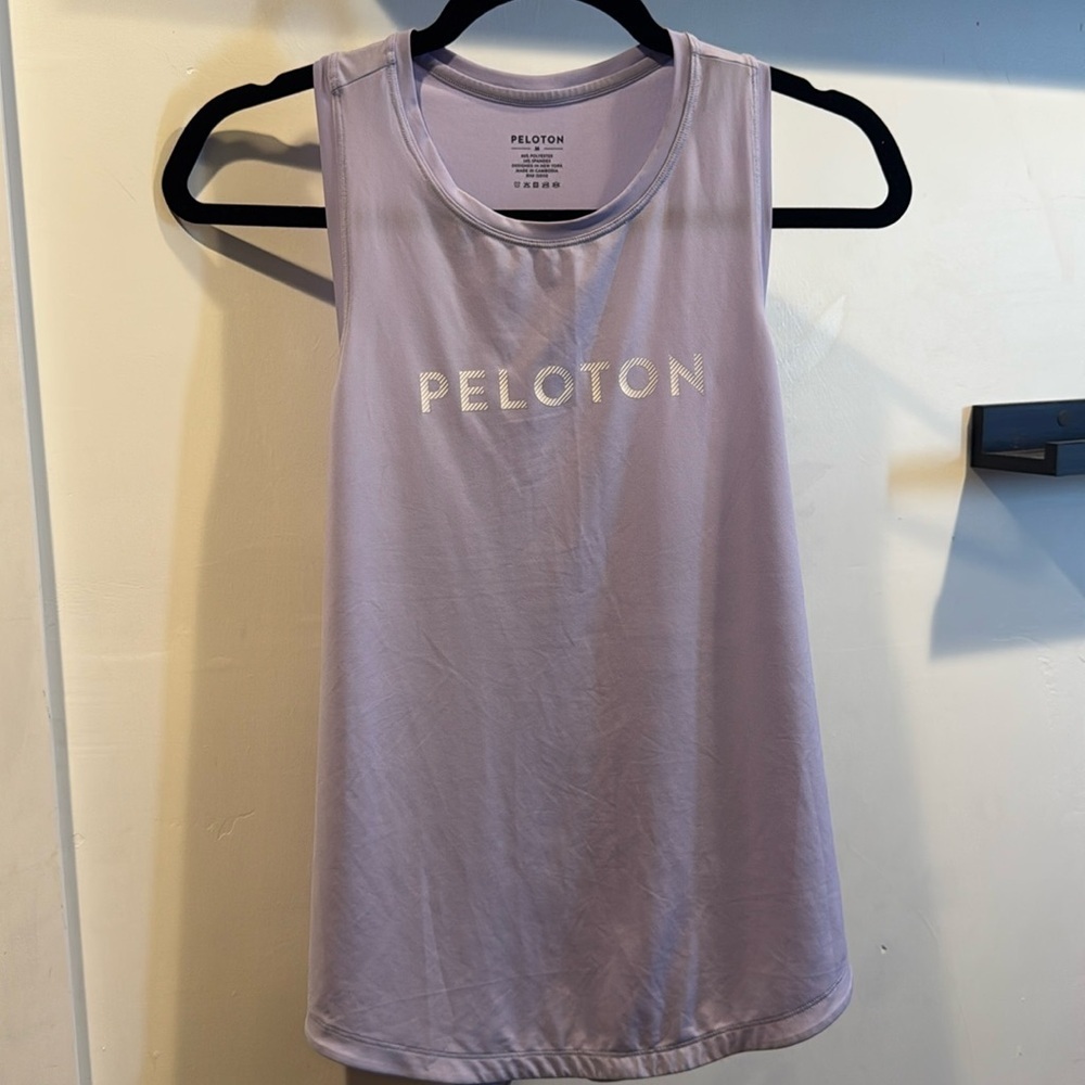 Peloton tank top Purple athletic workout casual fit shirt medium
